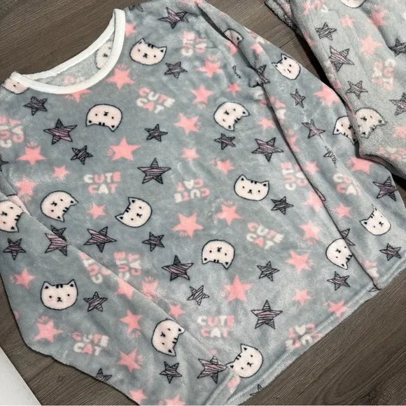 SOLD - Picture 2 of 3